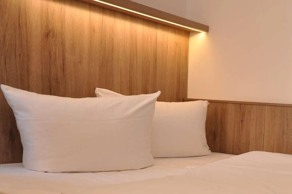 Hotel Perlach Allee By Blattl Munich