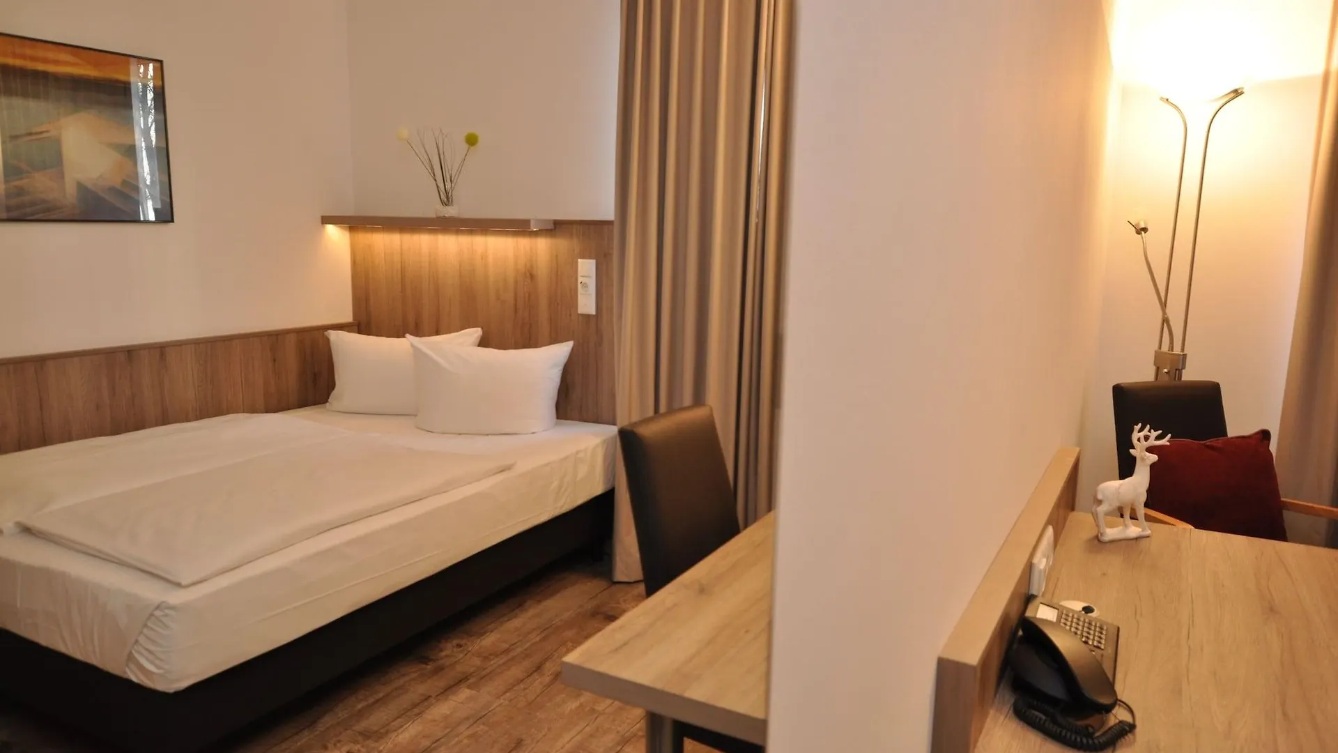 Hotel Perlach Allee By Blattl München 3*,  Németország